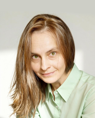 Анна Тхарон